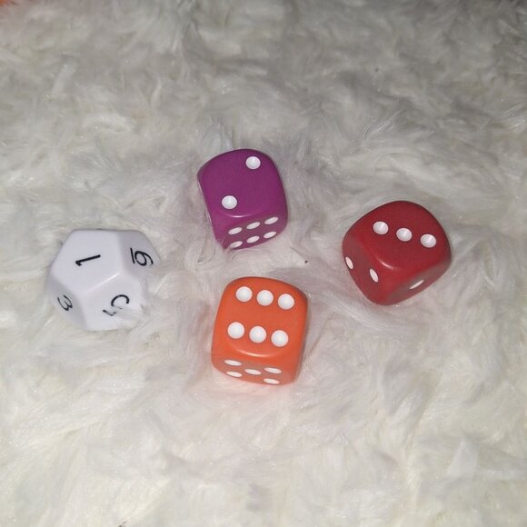 Dice Large 12 Sided Twelve Set of 4 Die 1 Inch Kids Game Replacement Pieces - Picture 3 of 4